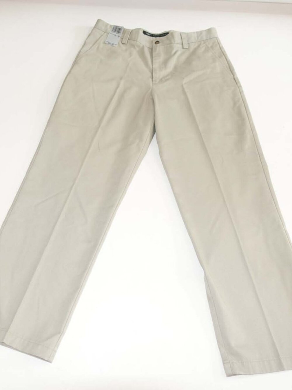 Dockers Men's Premium Relaxed Fit Khaki Pants 34 x 30 NWT Beige Flat Front